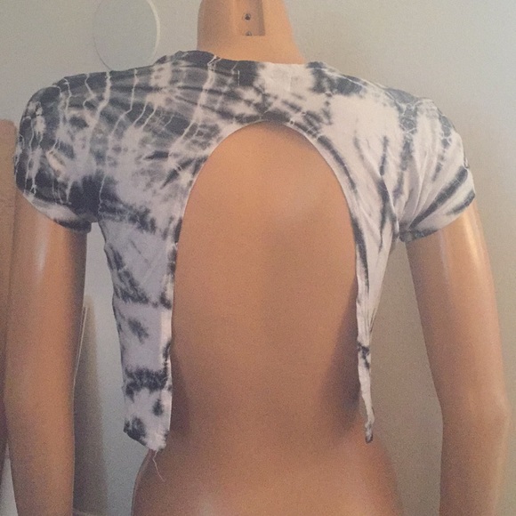 Strawberry TieDye open back crop top 🍓 - Picture 4 of 6